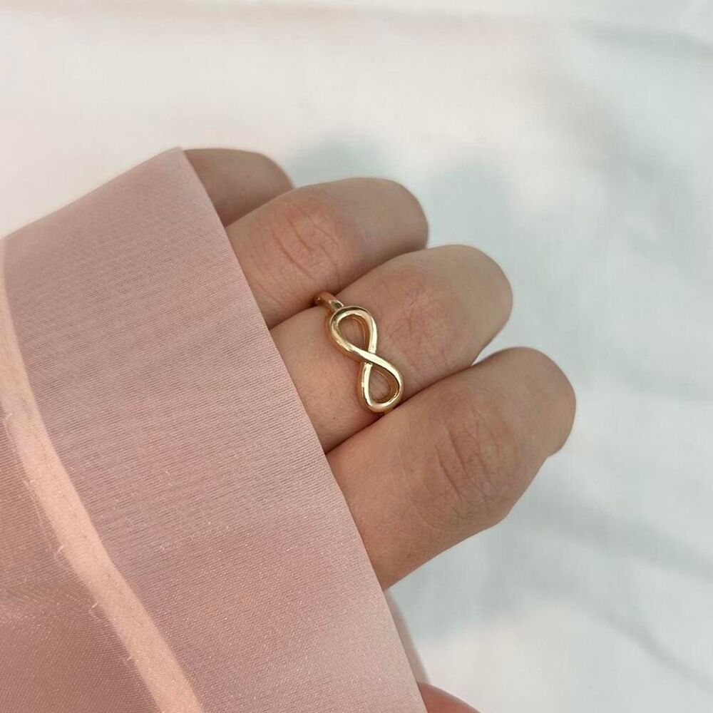 Vintage Luxury Inspired Gold Ring - Picture 2 of 3